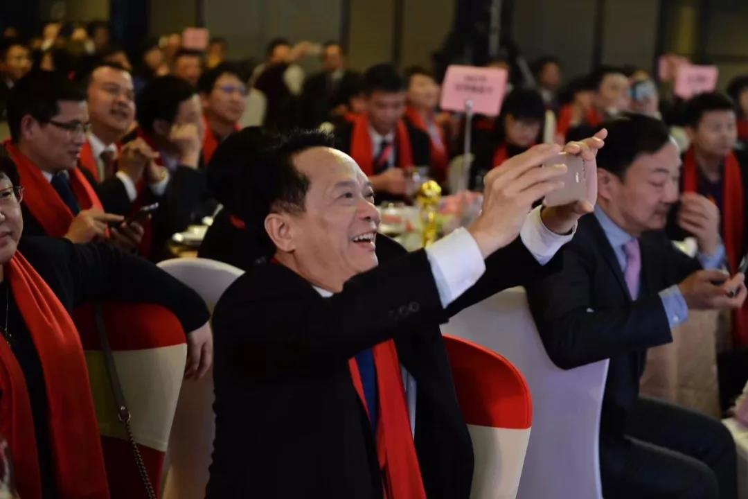 j9����վ�����й����ٷ���վ