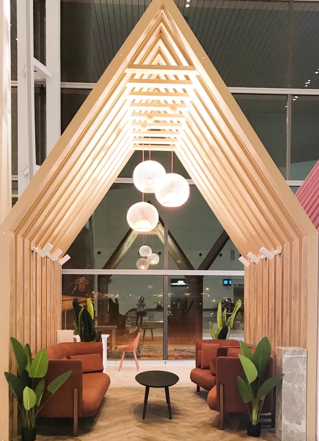 j9����վ�����й����ٷ���վ