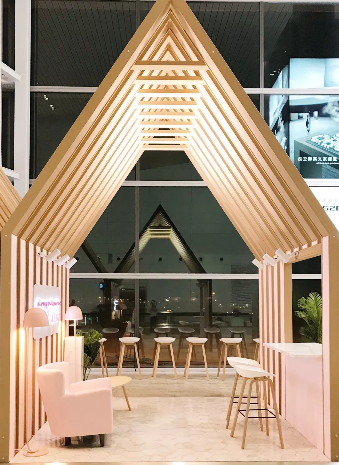 j9����վ�����й����ٷ���վ