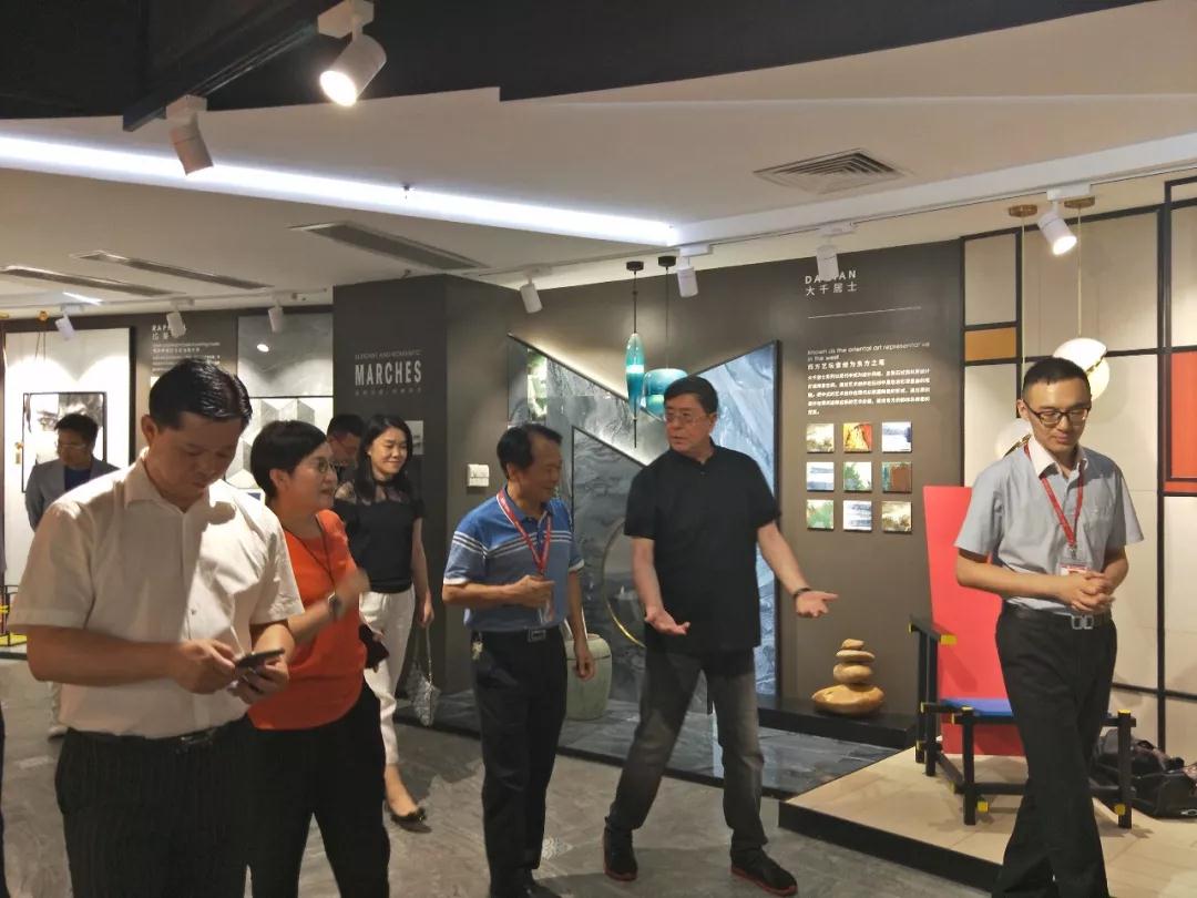 j9����վ�����й����ٷ���վ