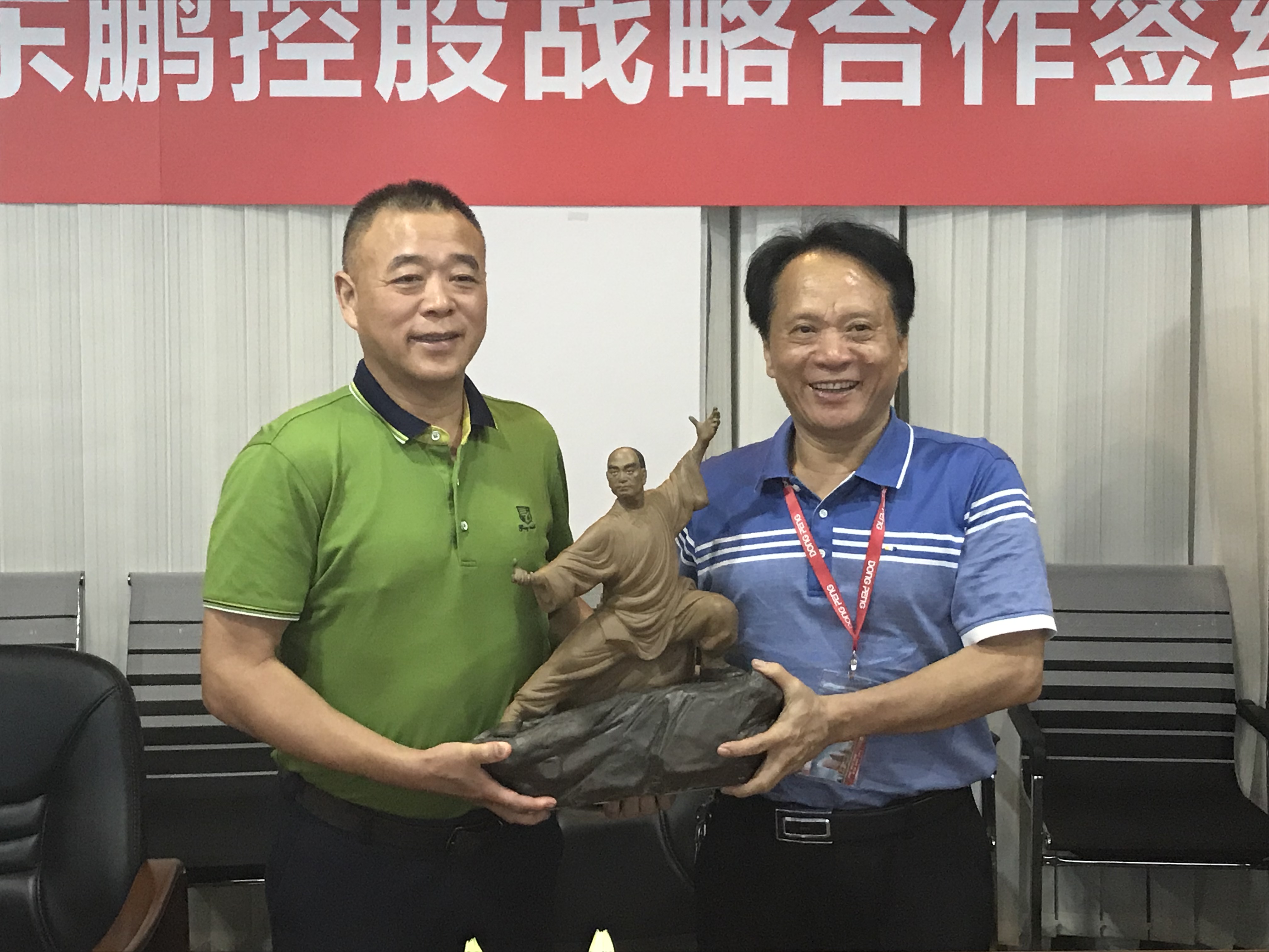 j9����վ�����й����ٷ���վ