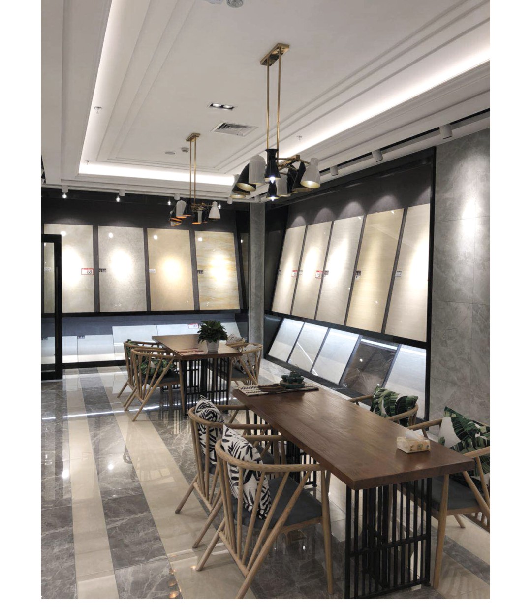 j9����վ�����й����ٷ���վ