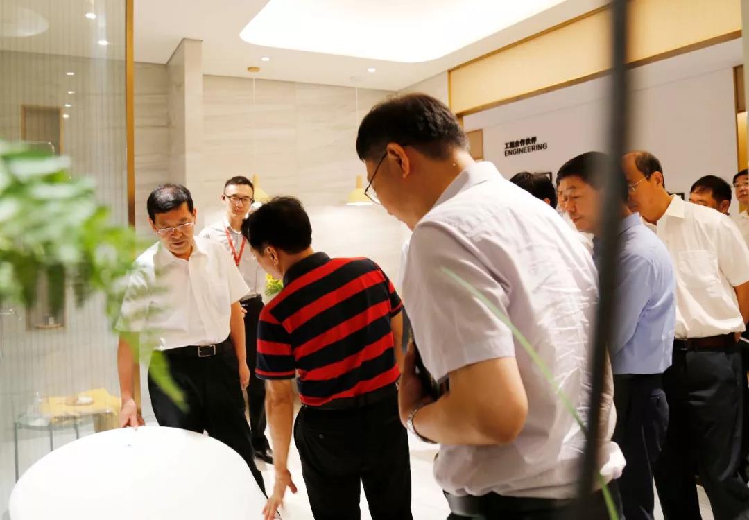 j9����վ�����й����ٷ���վ