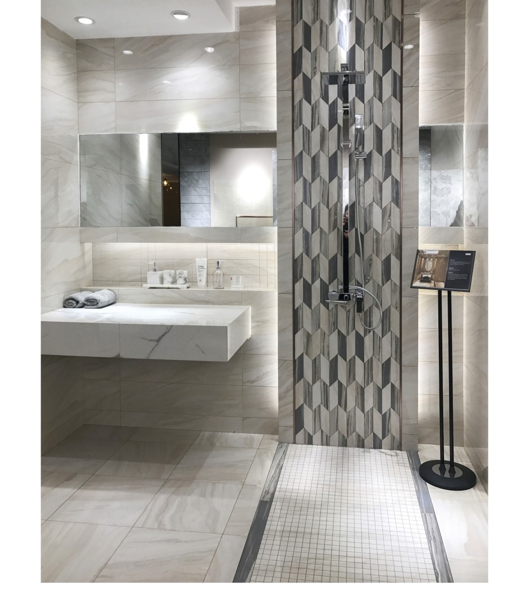 j9����վ�����й����ٷ���վ