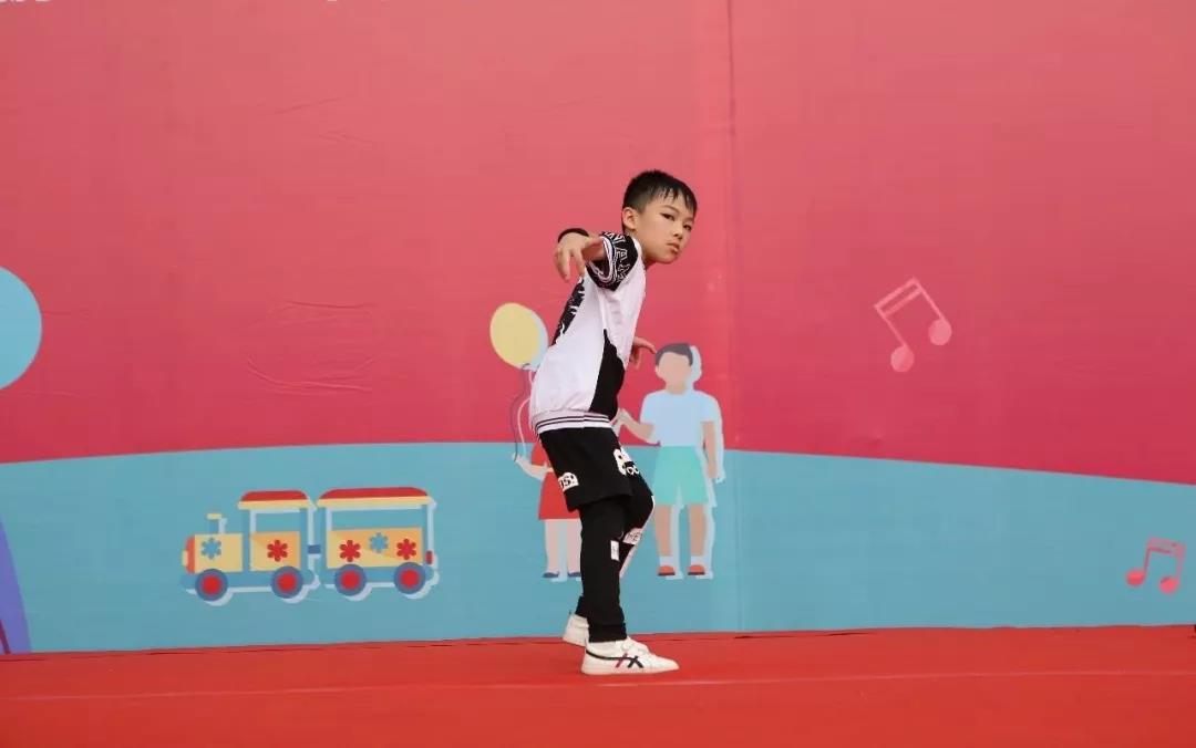 j9����վ�����й����ٷ���վ