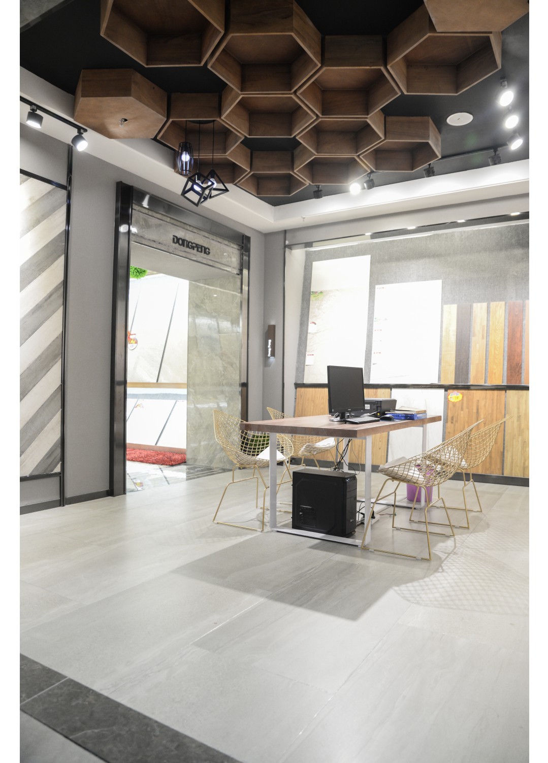 j9����վ�����й����ٷ���վ