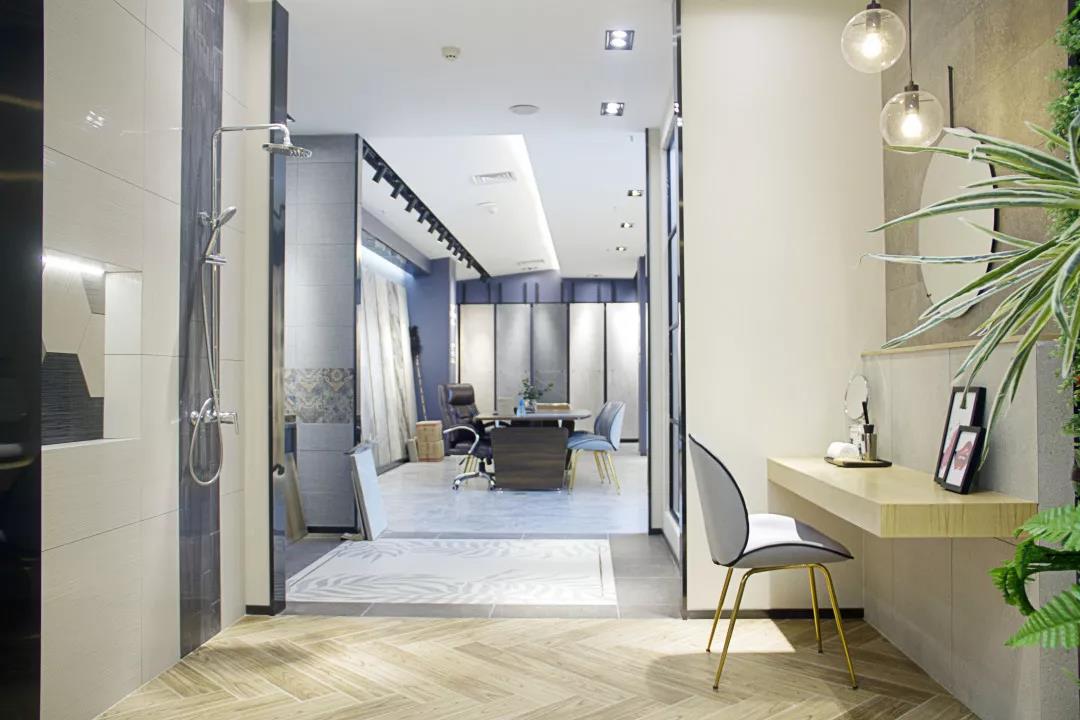 j9����վ�����й����ٷ���վ