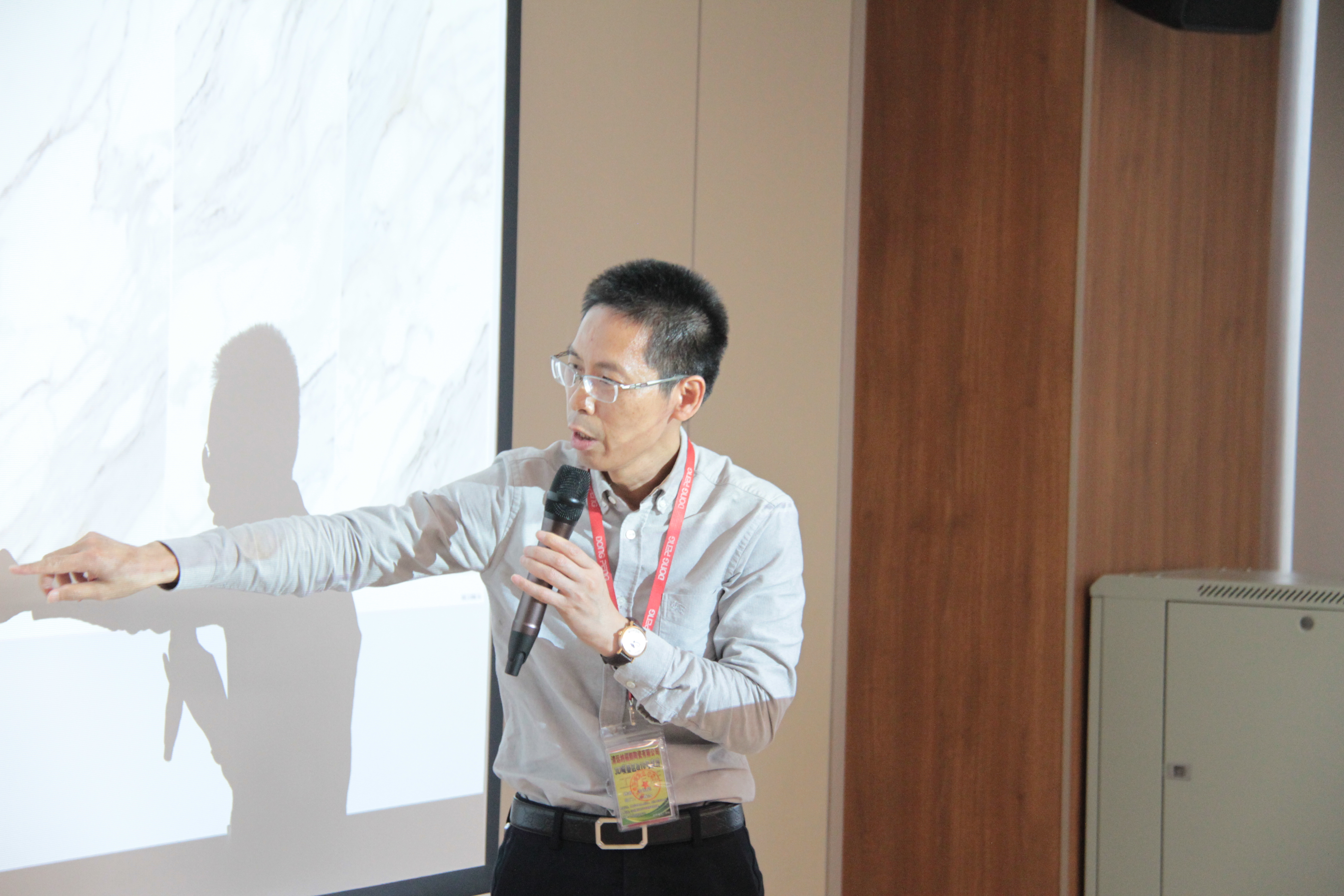 j9����վ�����й����ٷ���վ