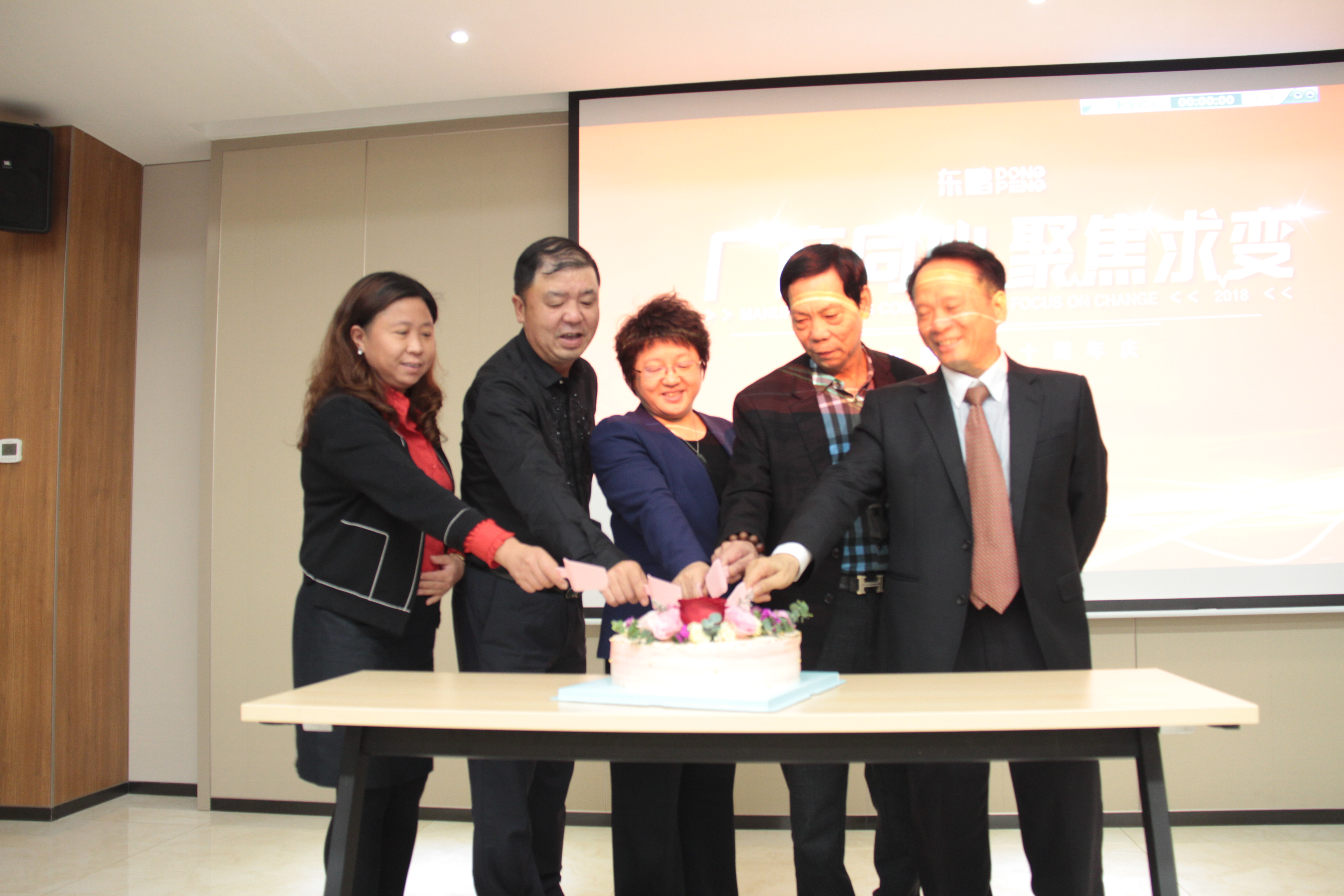 j9����վ�����й����ٷ���վ