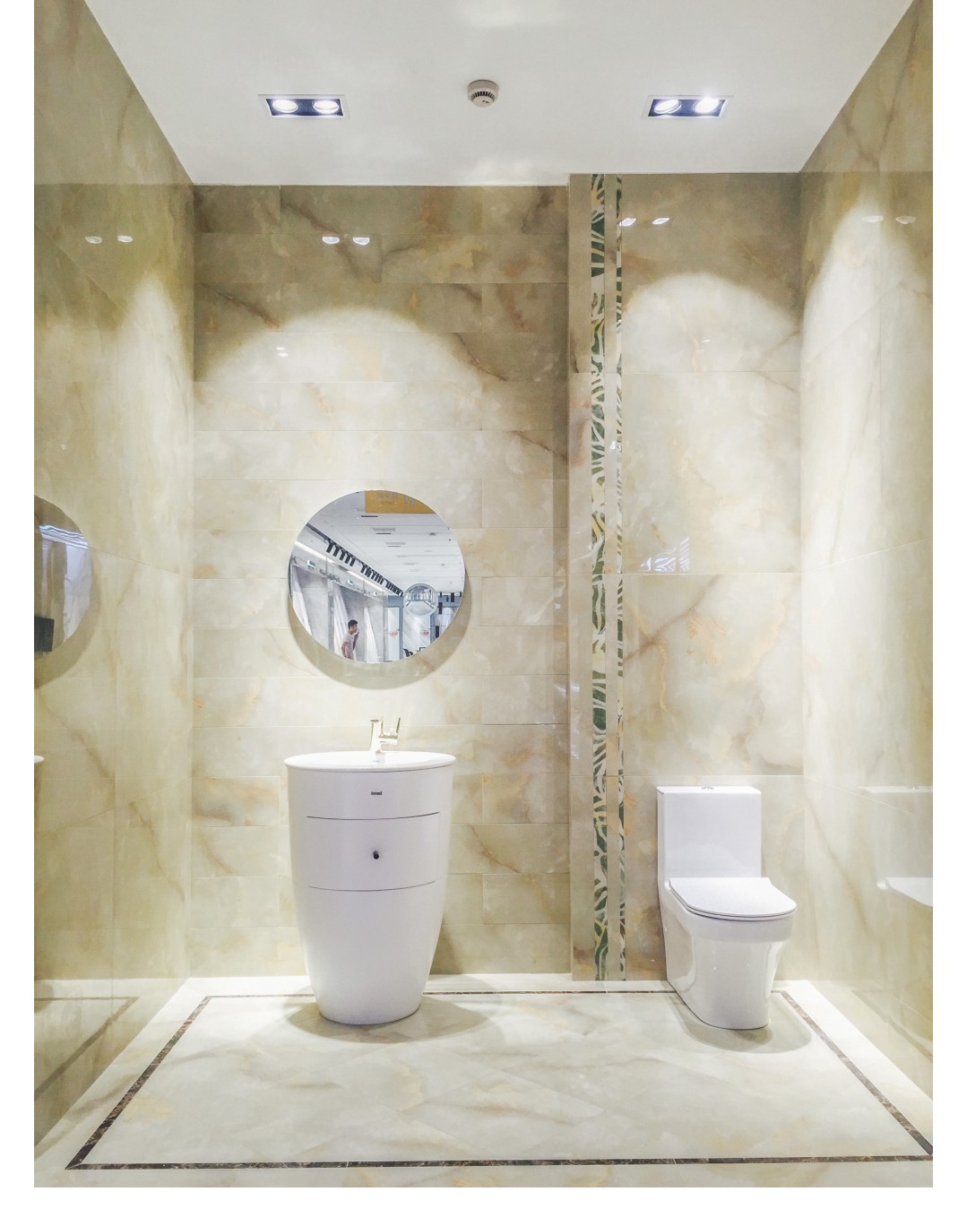 j9����վ�����й����ٷ���վ