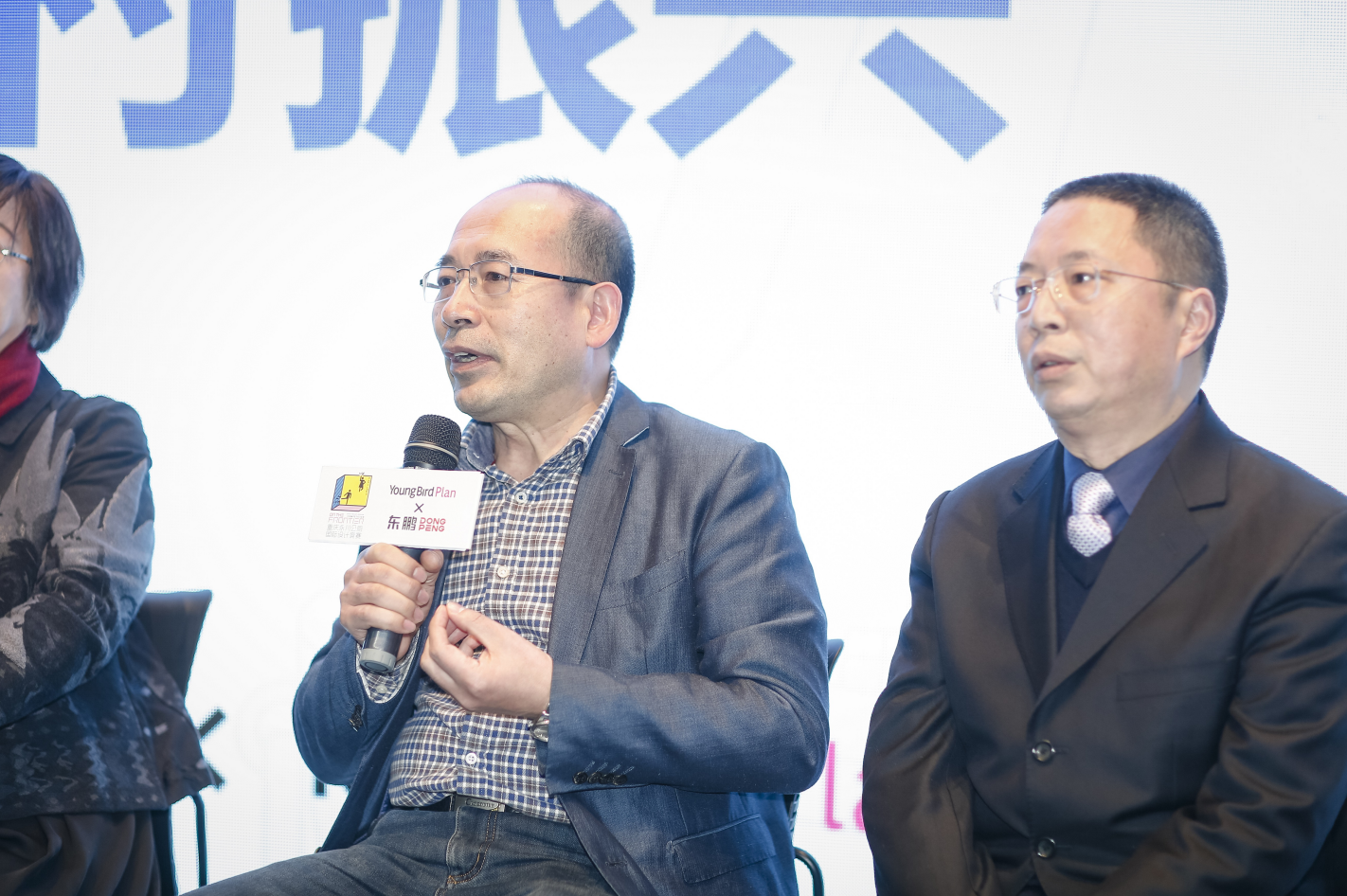 j9����վ�����й����ٷ���վ