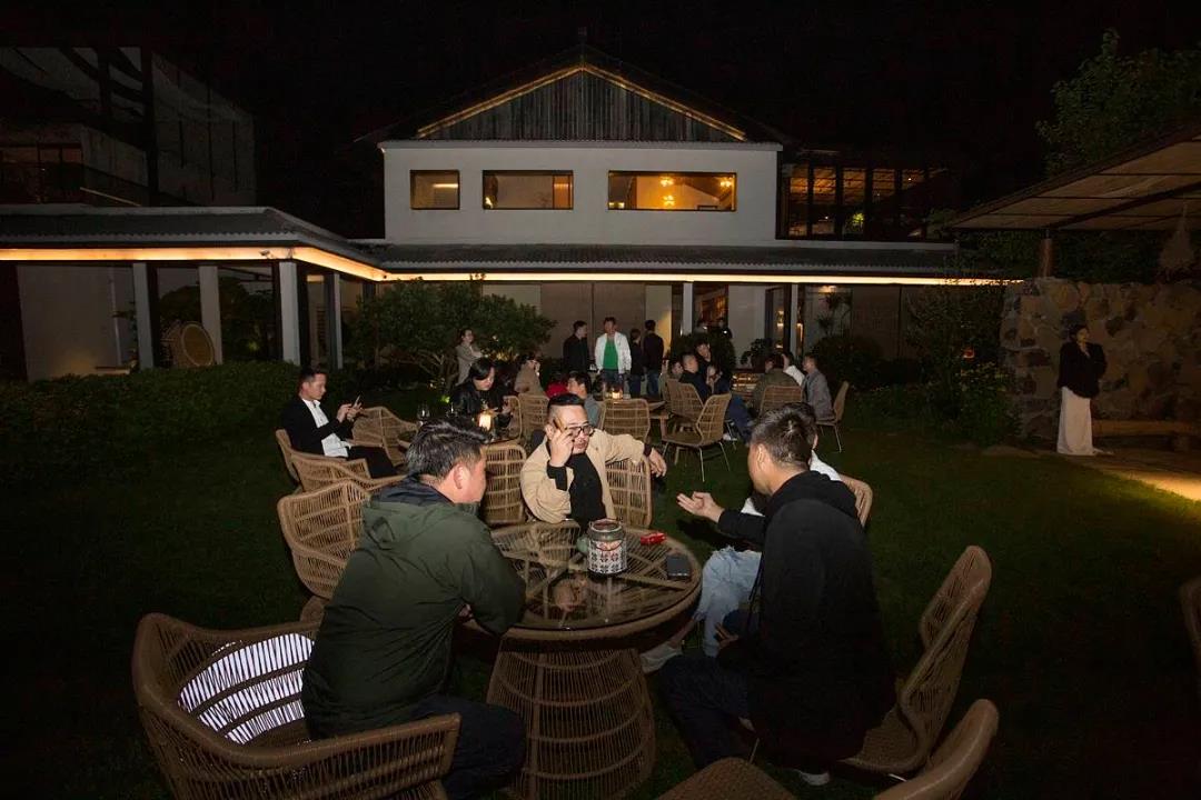 j9����վ�����й����ٷ���վ