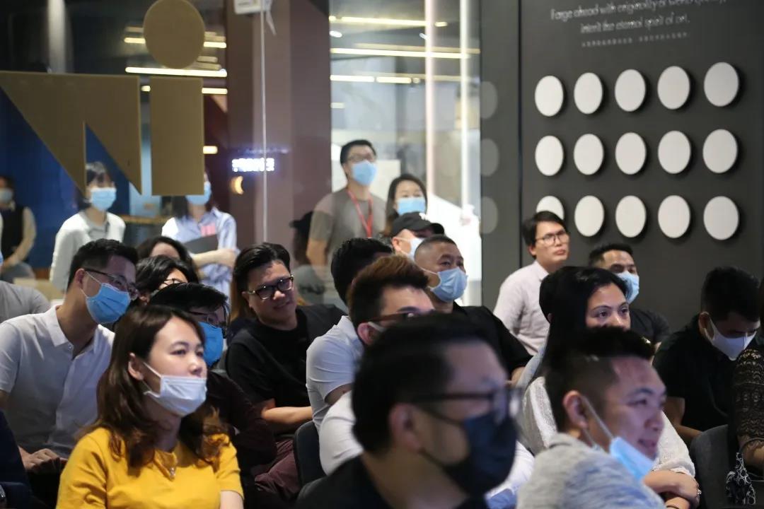 j9����վ�����й����ٷ���վ