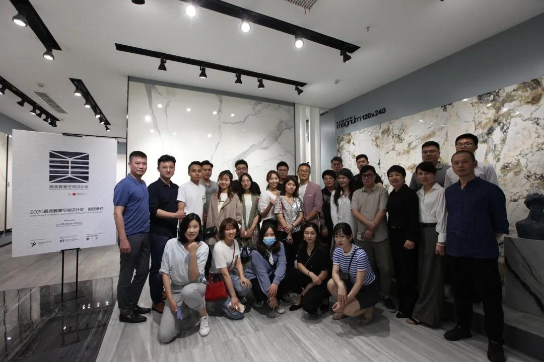 j9����վ�����й����ٷ���վ