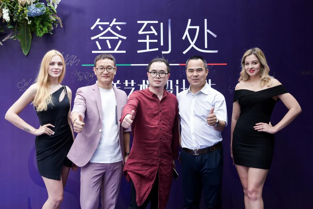 j9����վ�����й����ٷ���վ