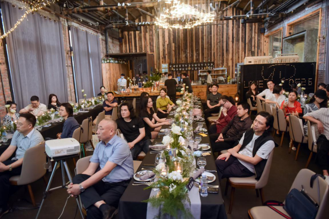 j9����վ�����й����ٷ���վ