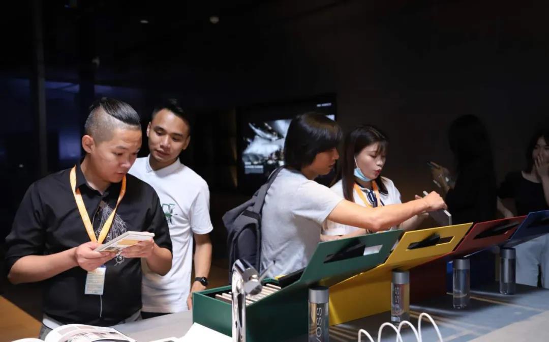 j9����վ�����й����ٷ���վ