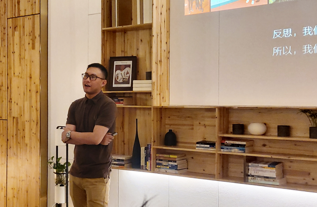 j9����վ�����й����ٷ���վ