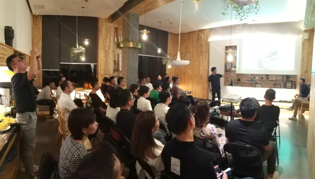 j9����վ�����й����ٷ���վ