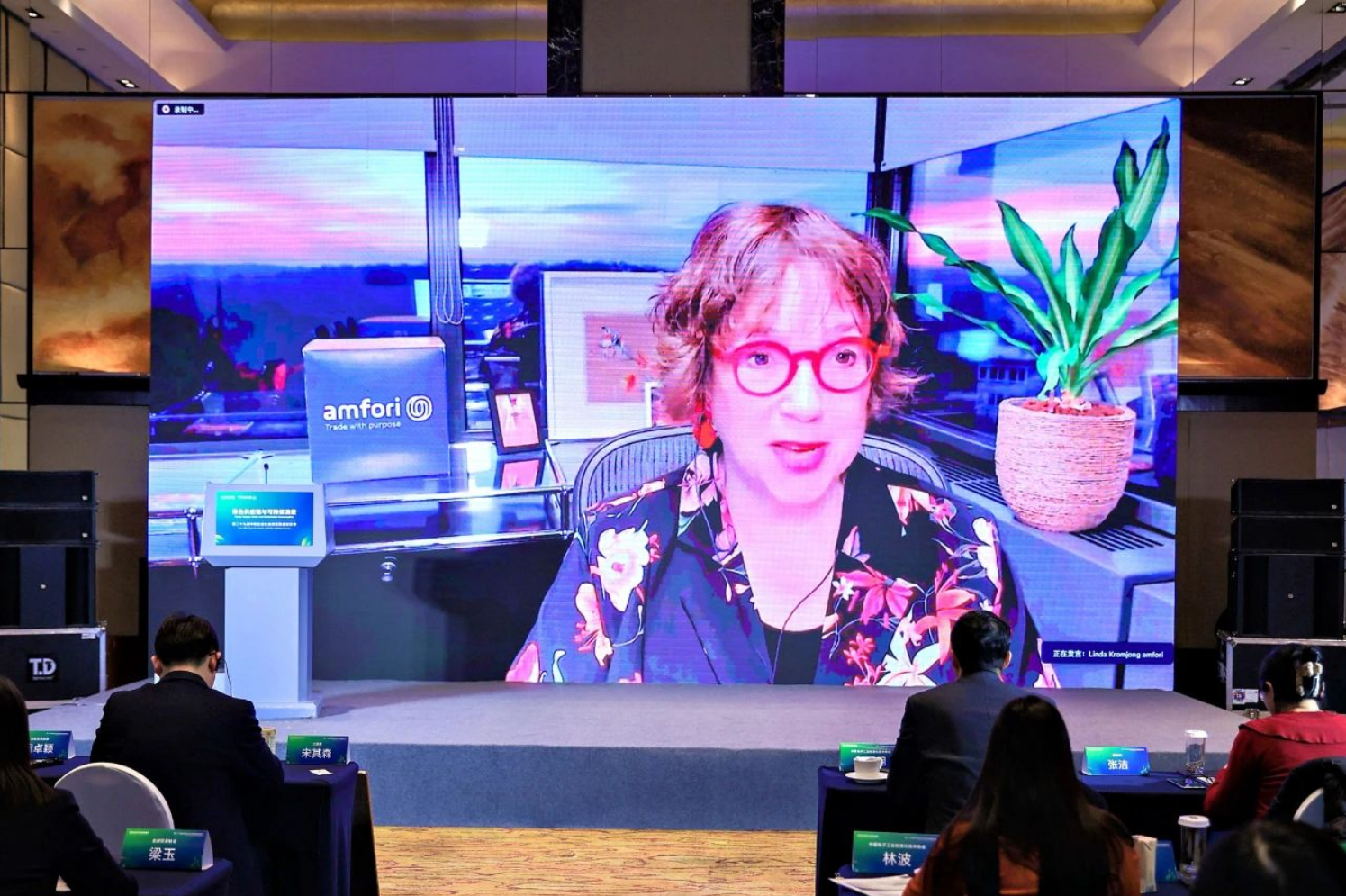 j9����վ�����й����ٷ���վ