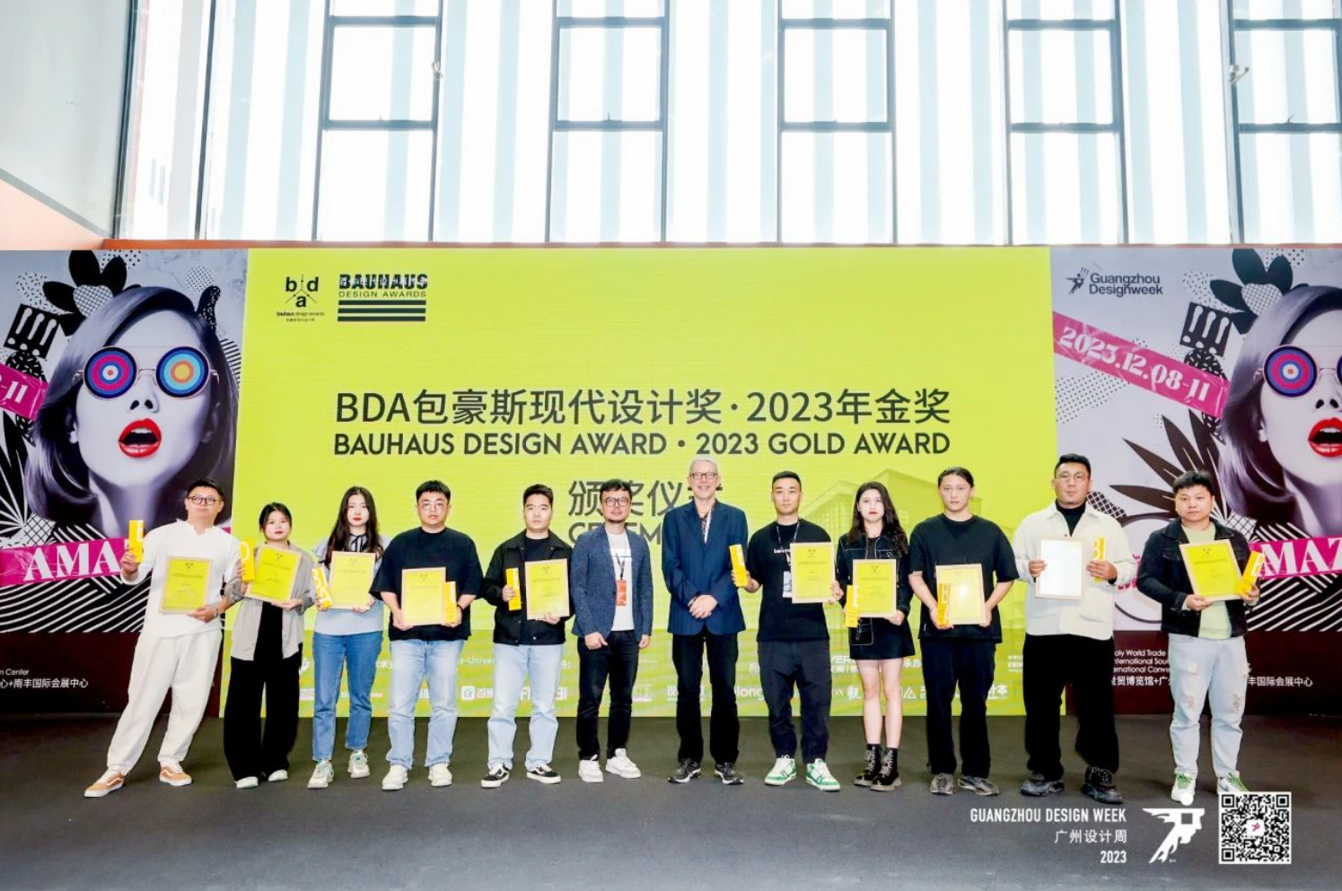 j9����վ�����й����ٷ���վ