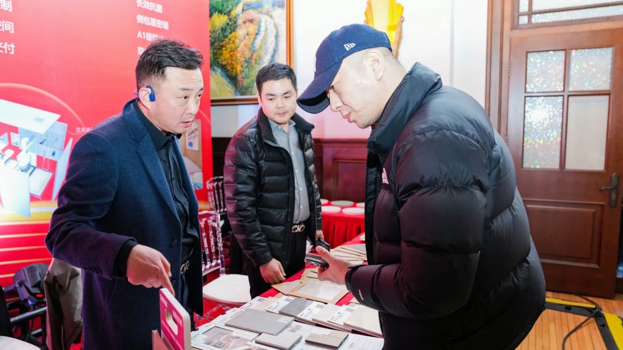 j9����վ�����й����ٷ���վ