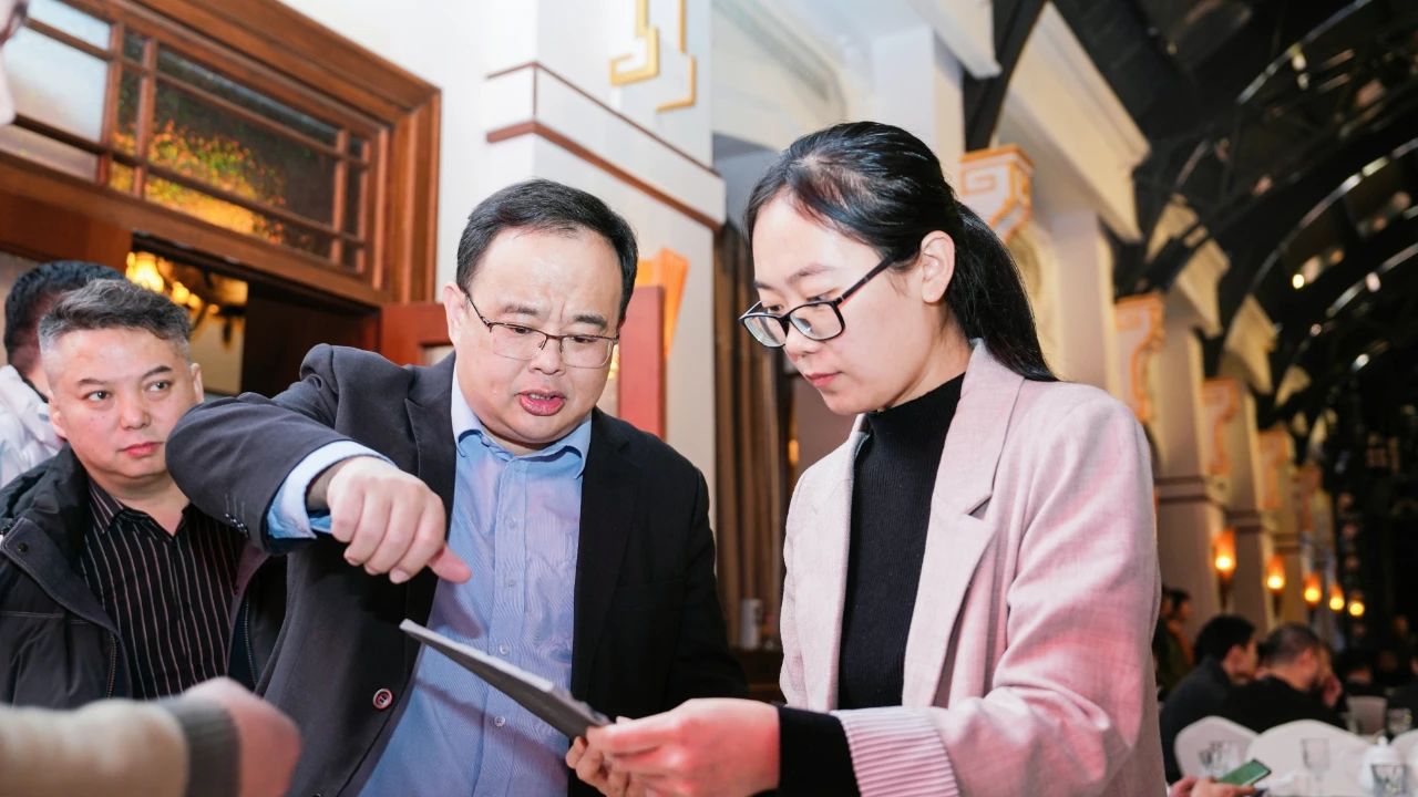 j9����վ�����й����ٷ���վ