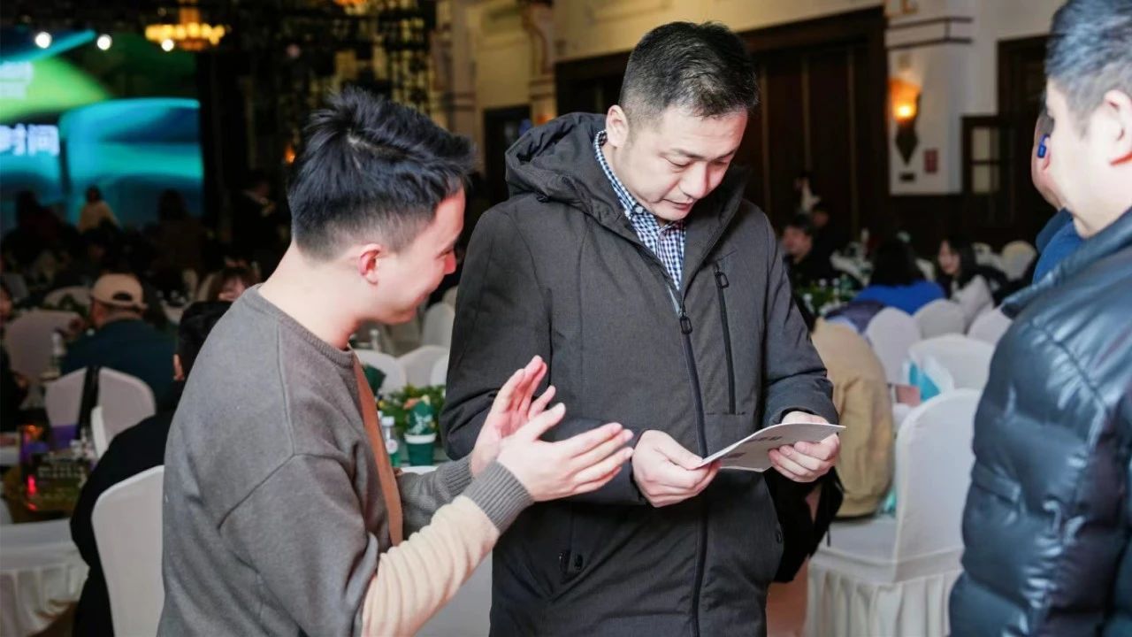 j9����վ�����й����ٷ���վ