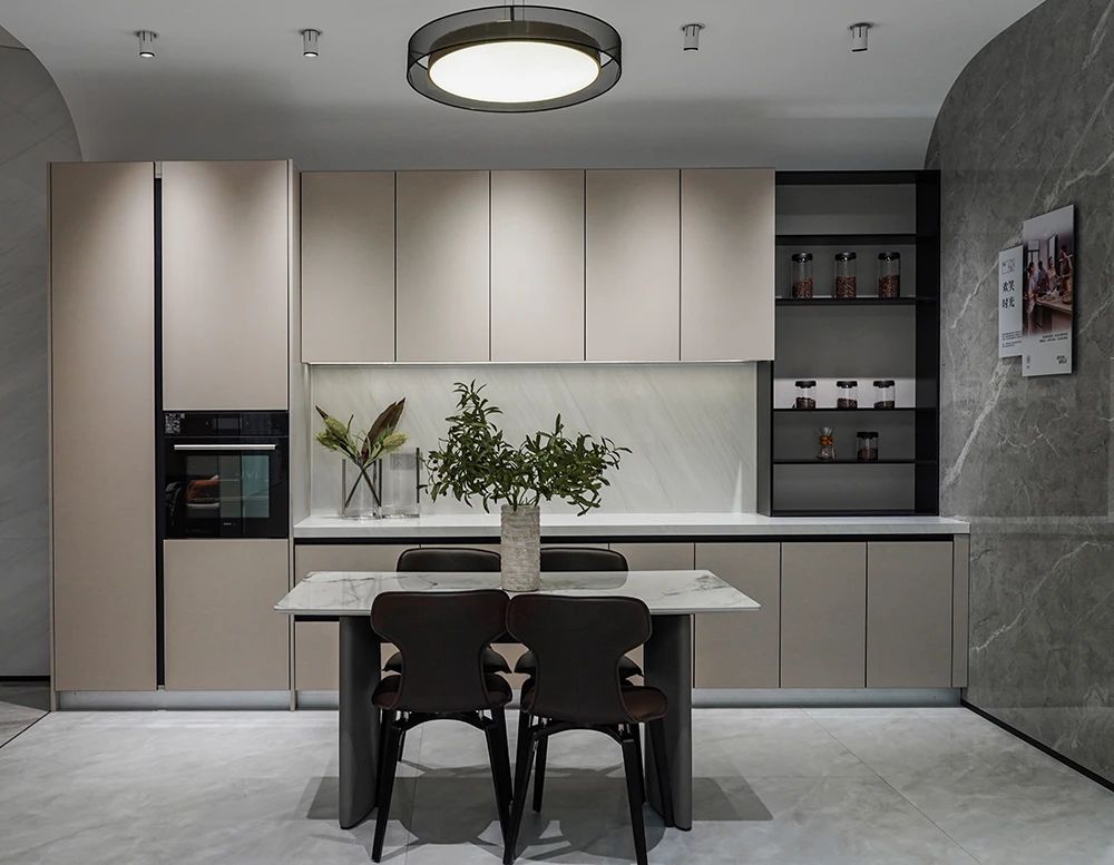 j9����վ�����й����ٷ���վ