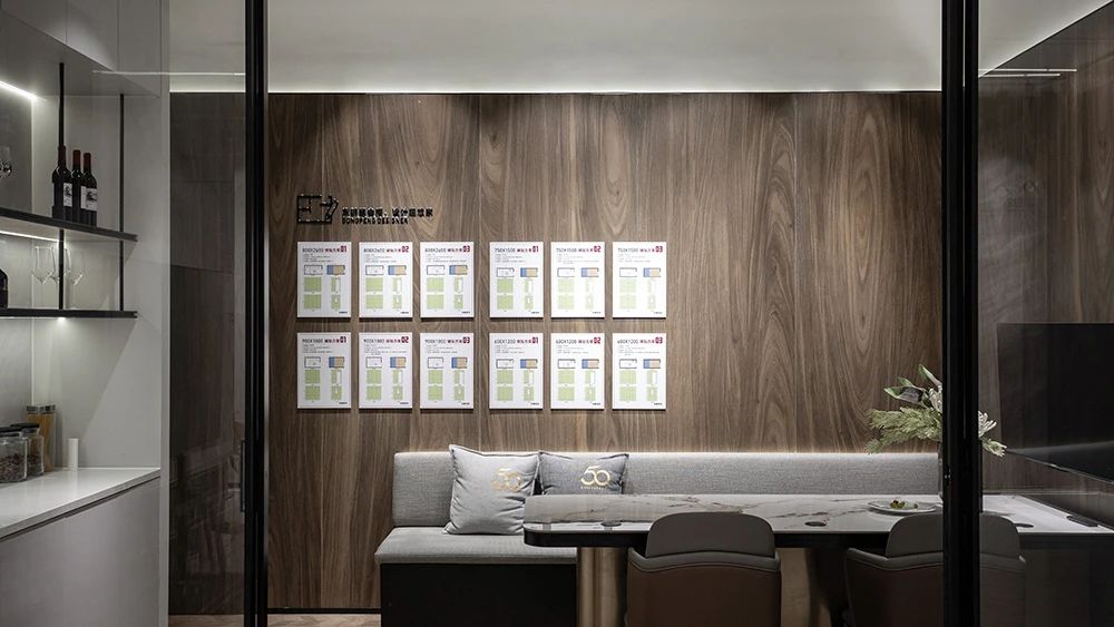 j9����վ�����й����ٷ���վ