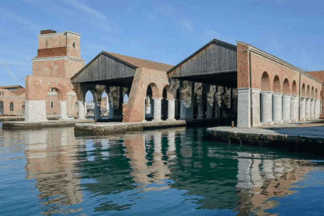 j9����վ�����й����ٷ���վ