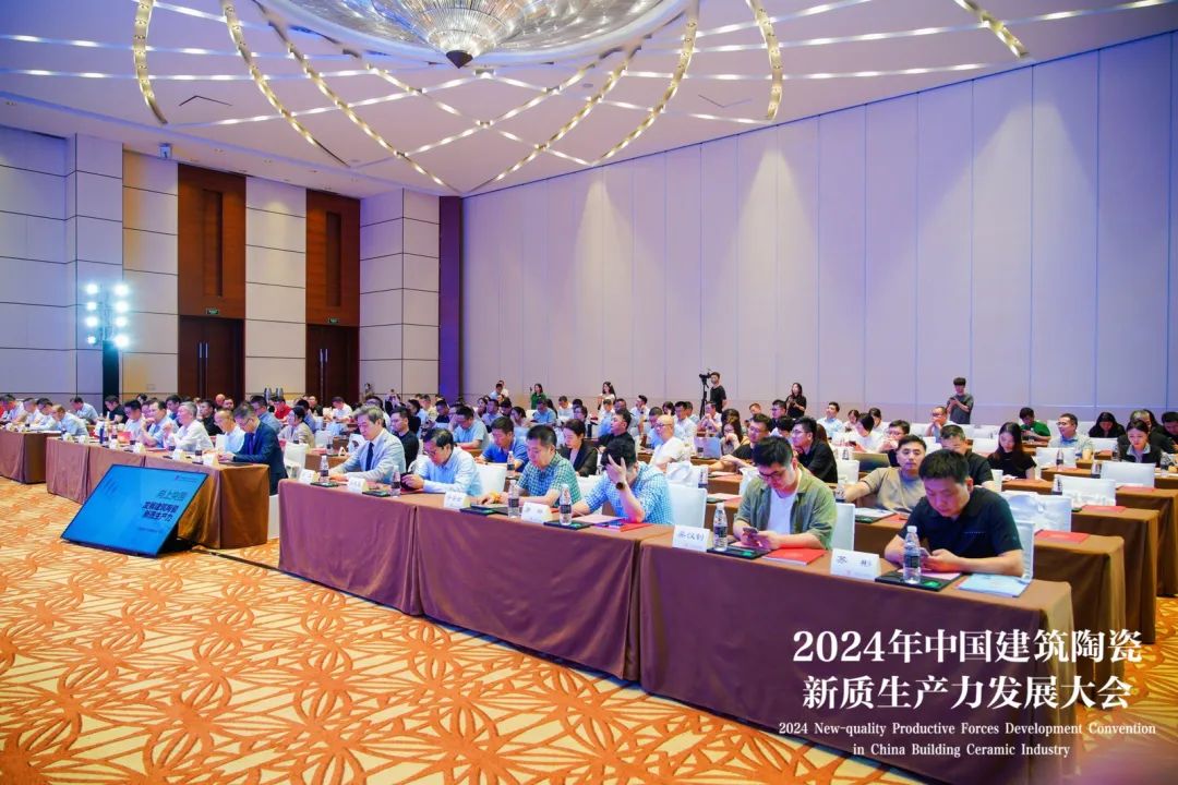 j9����վ�����й����ٷ���վ