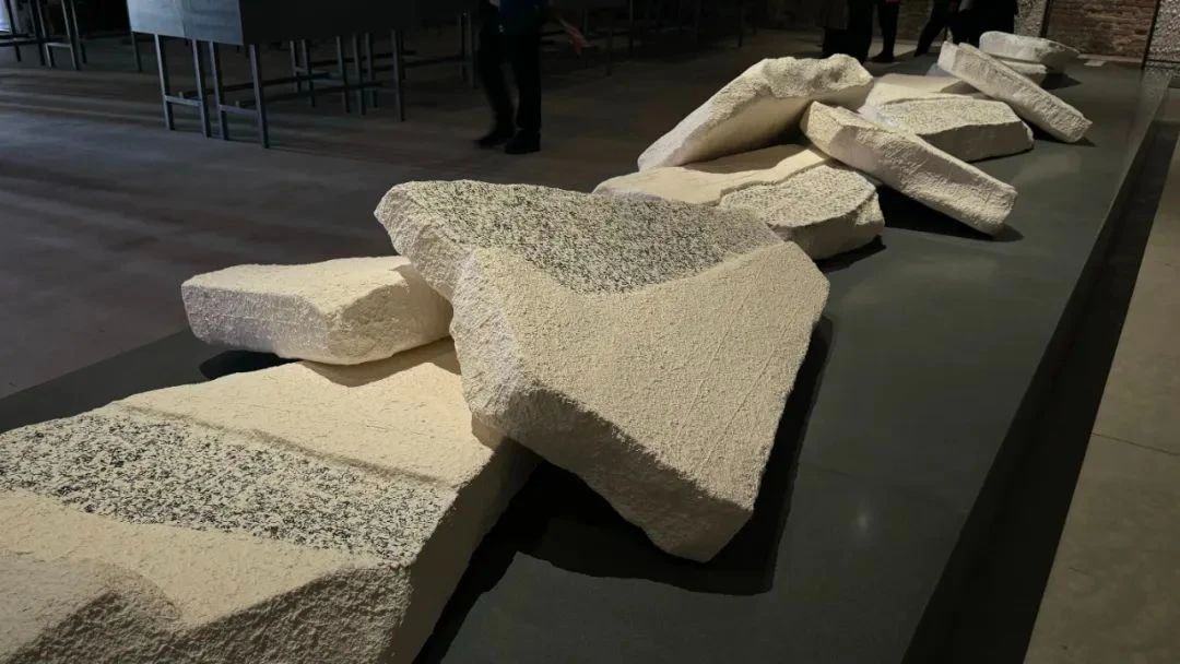 j9����վ�����й����ٷ���վ