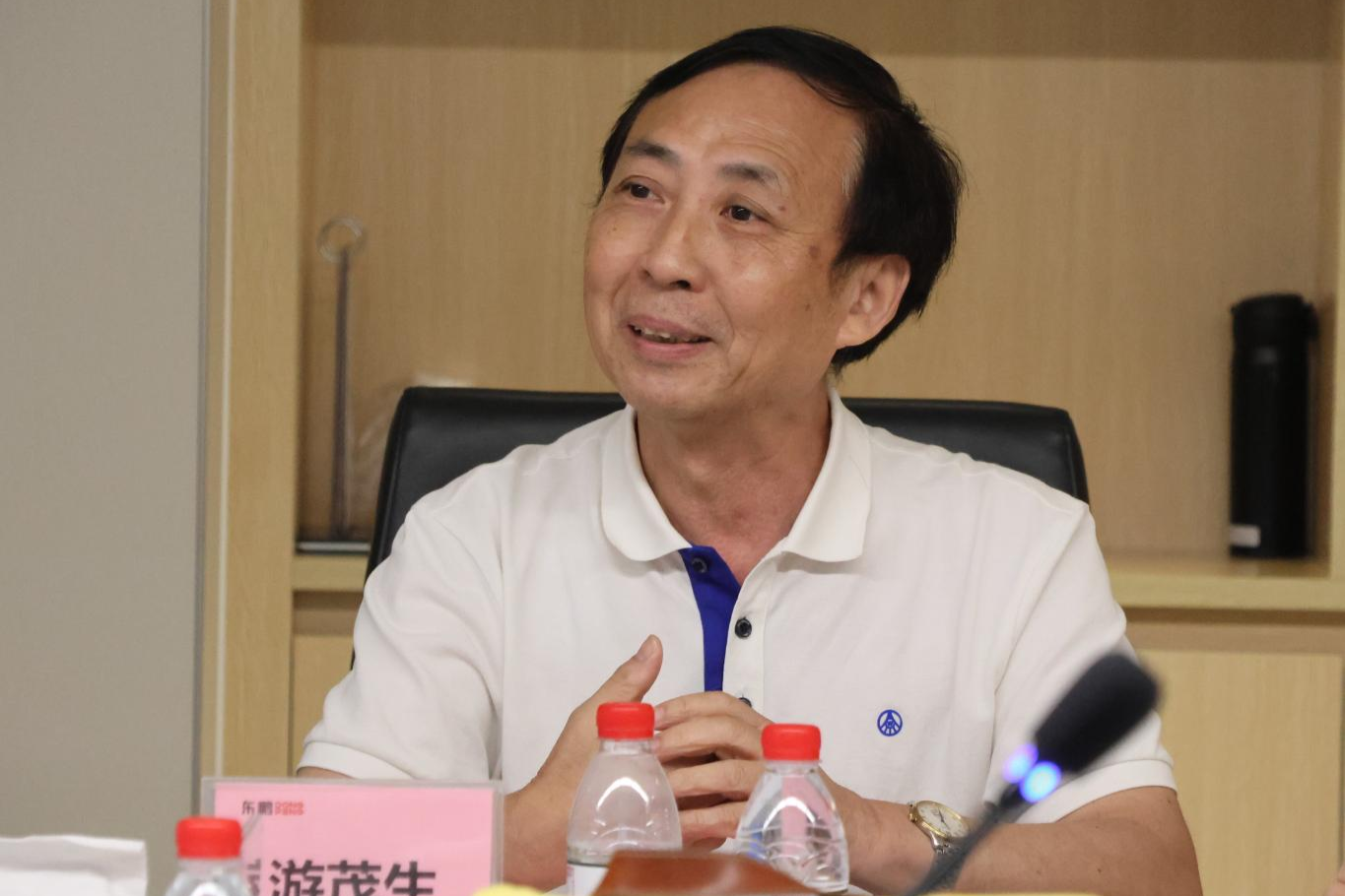 j9����վ�����й����ٷ���վ