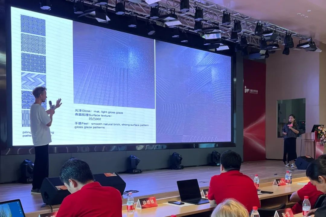 j9����վ�����й����ٷ���վ