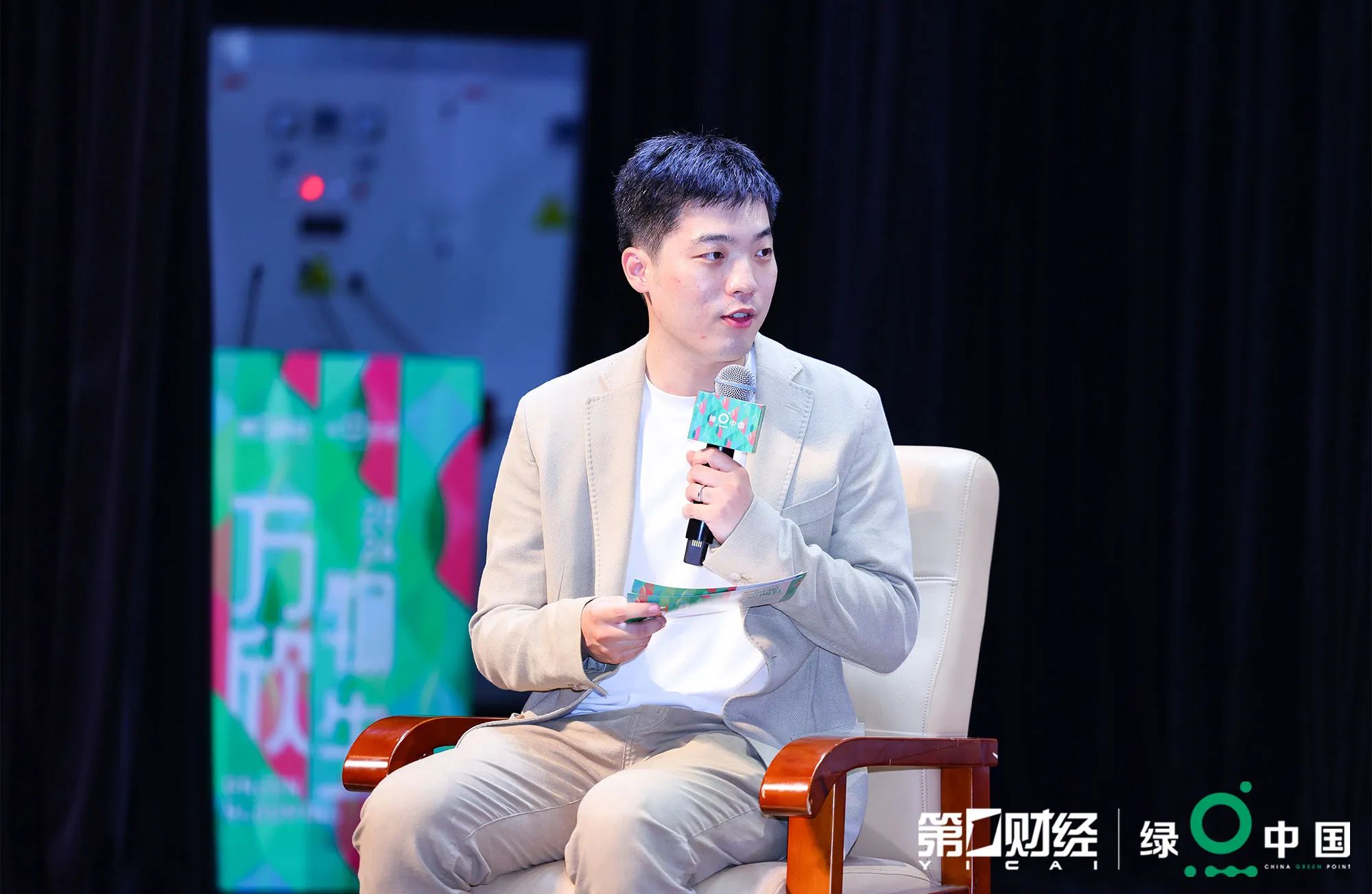 j9����վ�����й����ٷ���վ