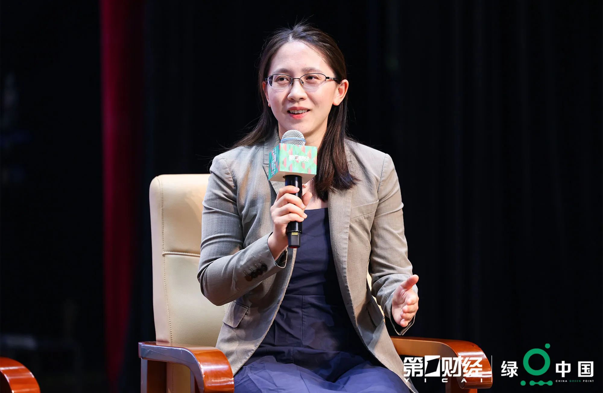 j9����վ�����й����ٷ���վ