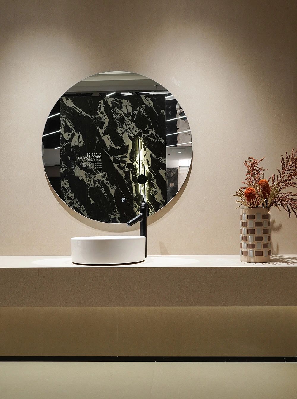 j9����վ�����й����ٷ���վ