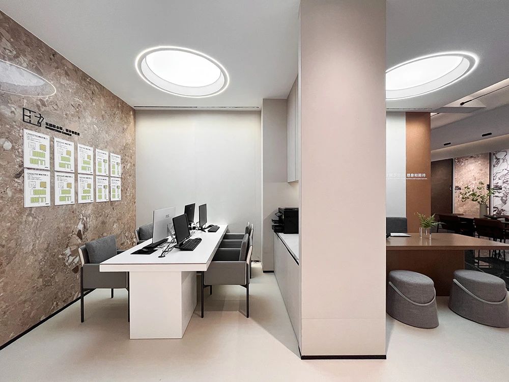 j9����վ�����й����ٷ���վ