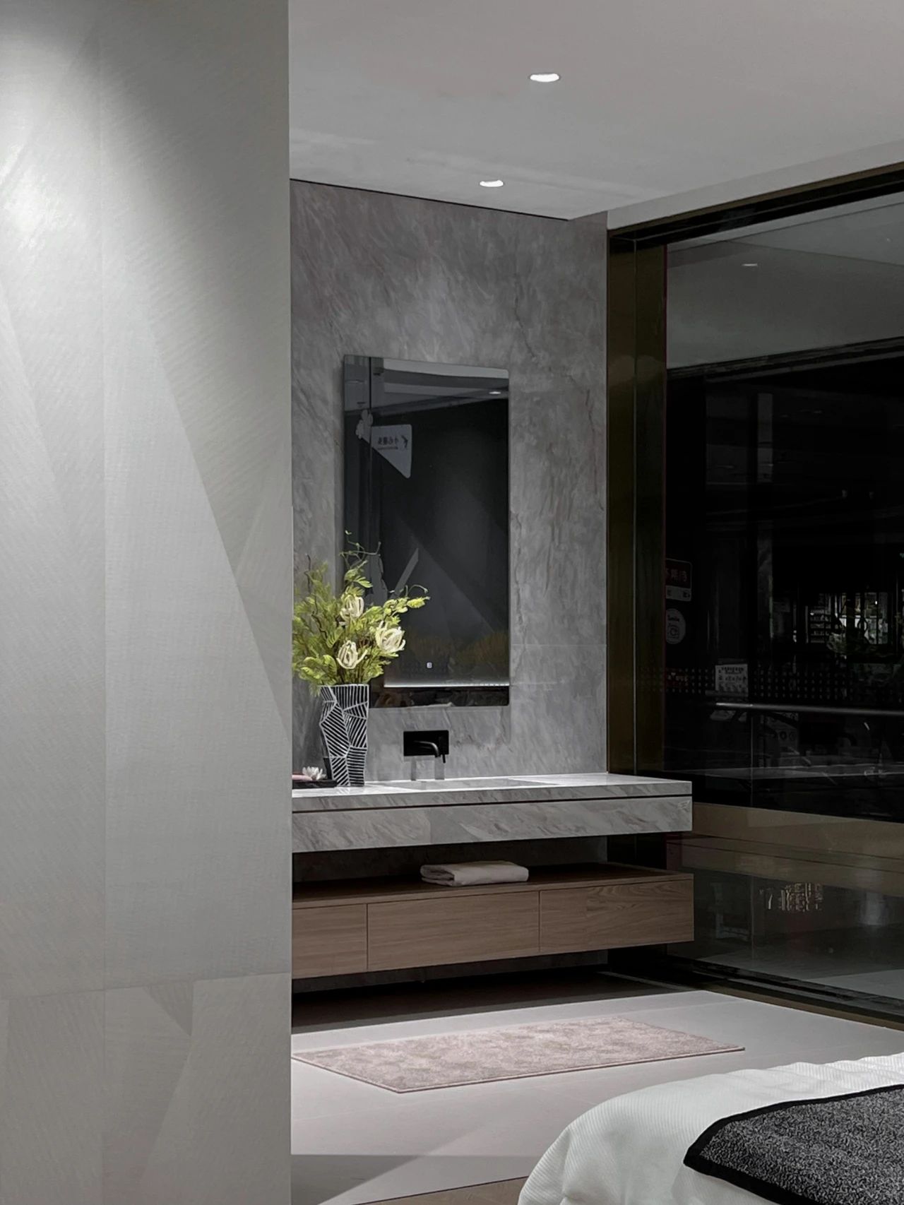 j9����վ�����й����ٷ���վ