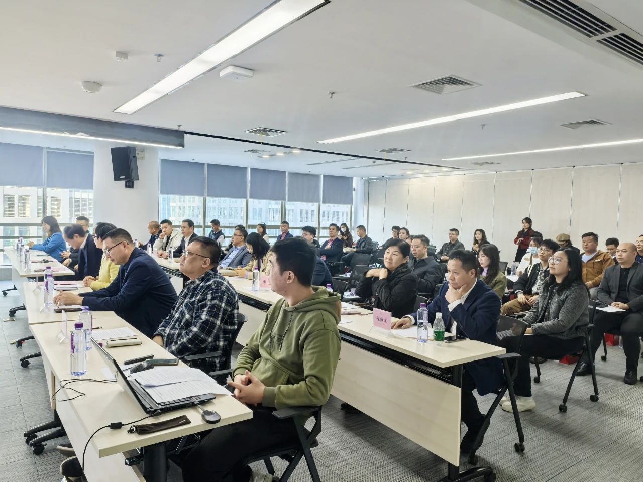 j9����վ�����й����ٷ���վ