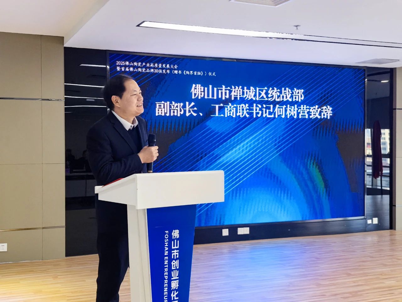 j9����վ�����й����ٷ���վ