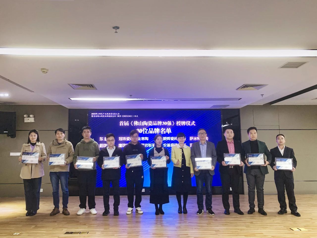 j9����վ�����й����ٷ���վ