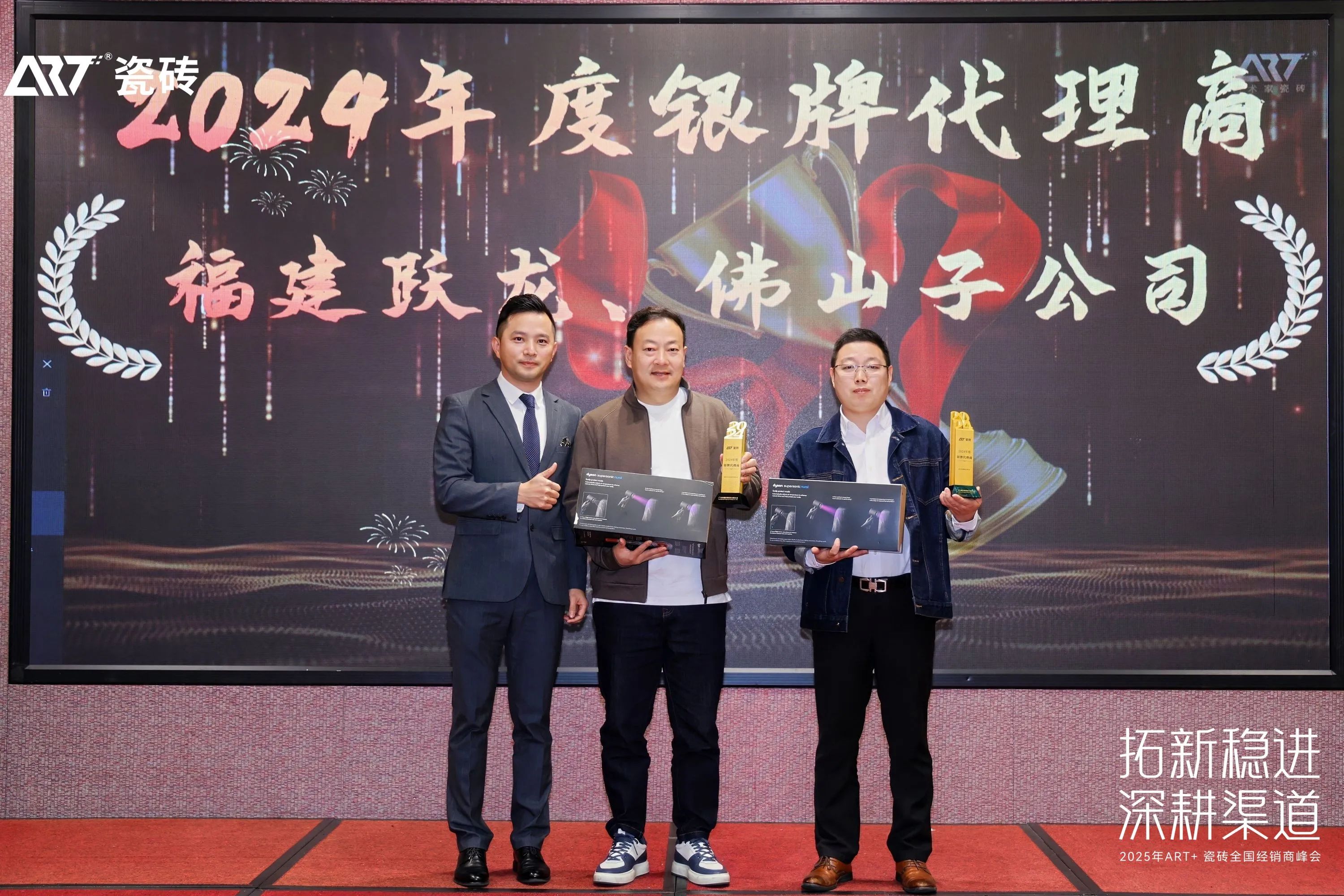 j9����վ�����й����ٷ���վ