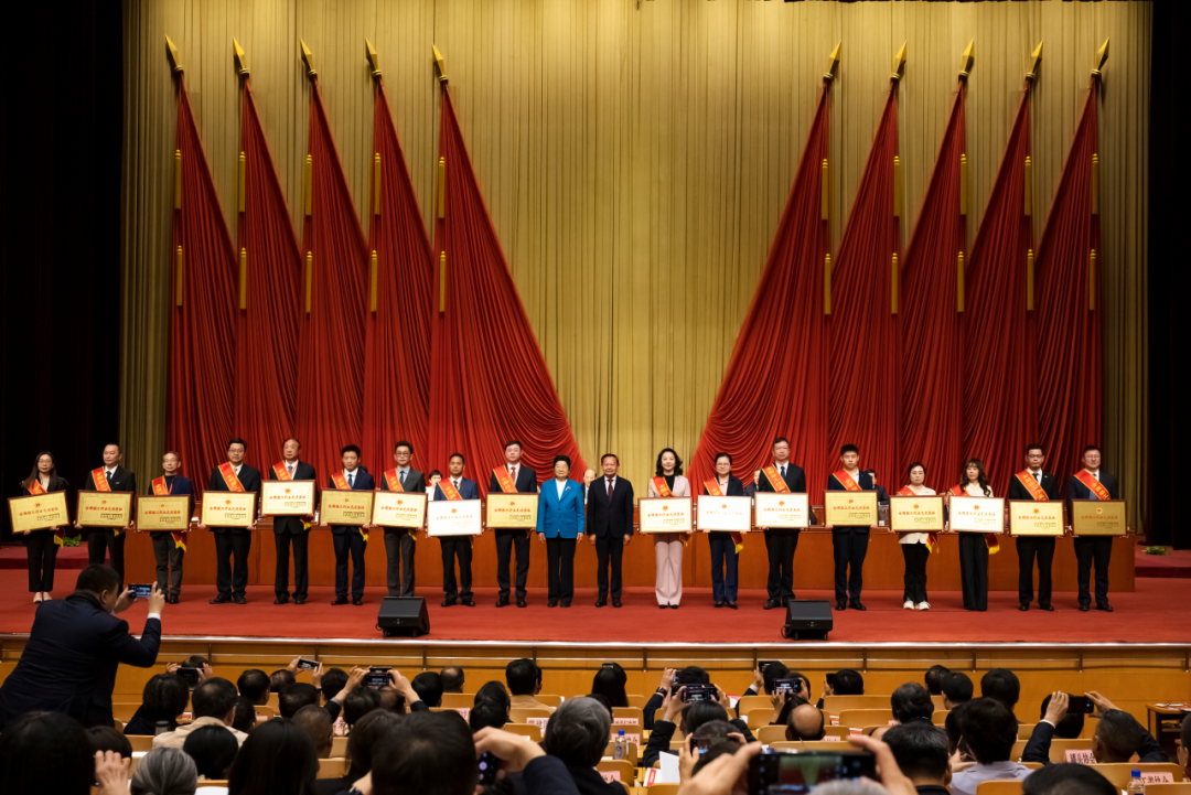 j9����վ�����й����ٷ���վ