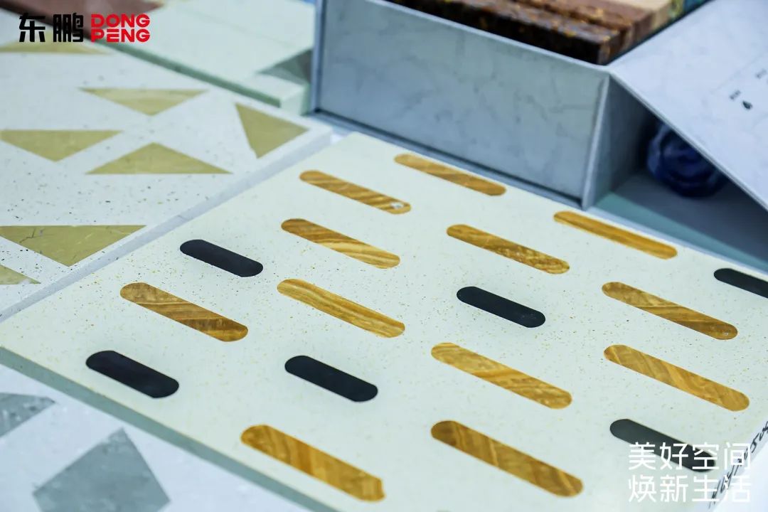 j9����վ�����й����ٷ���վ