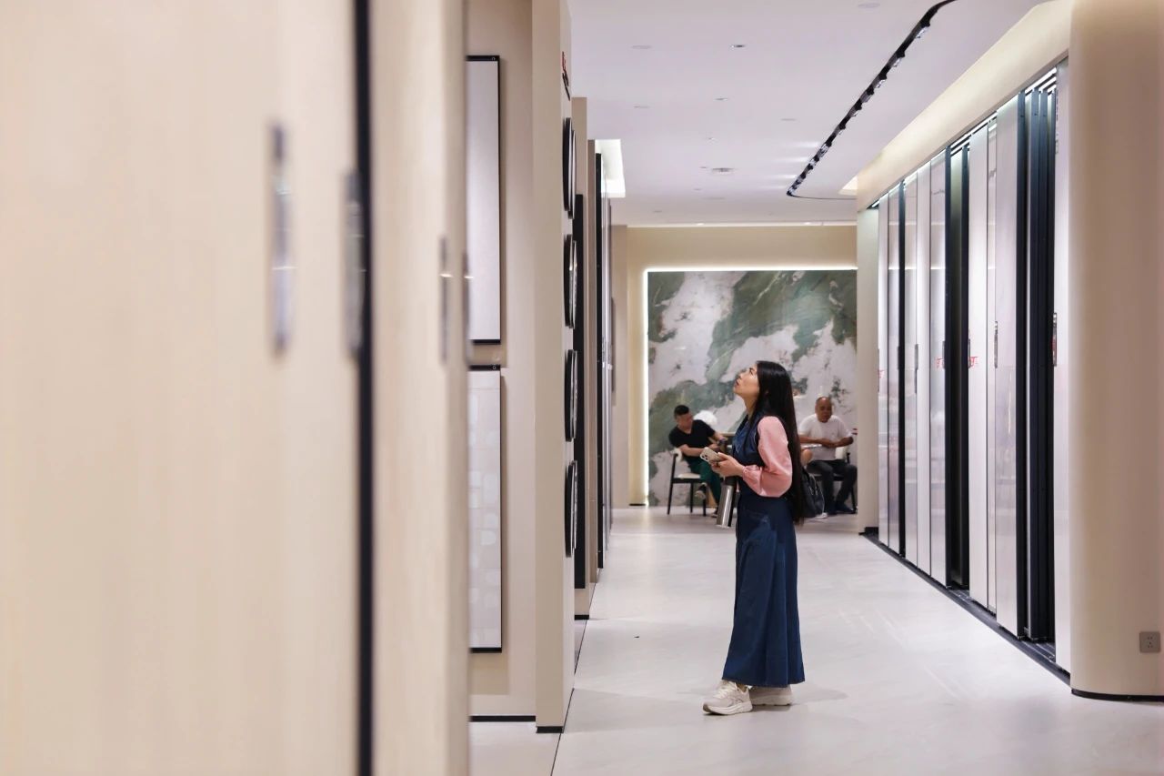 j9����վ�����й����ٷ���վ